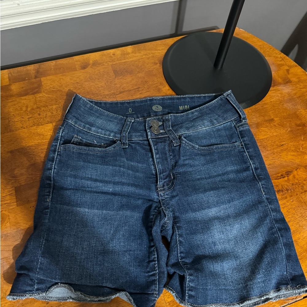 SO MIDI shorts